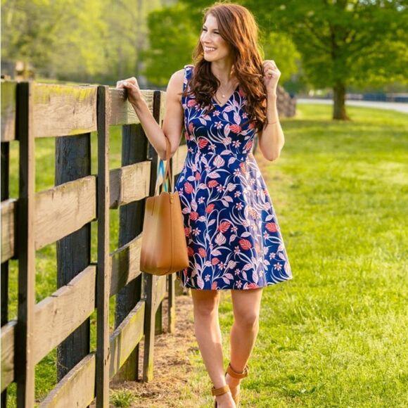 Draper James Love Circle Dress V-Neck A-line Navy Red and Pink Floral - Picture 7 of 16